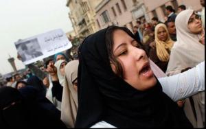 women in cairo