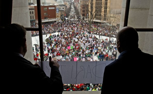 20110216_wisconsin-protests_53