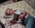 Marilyn reading3