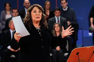 Candy Crowley moderating presidential debate