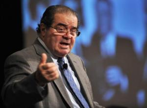 Scalia-marks-25-years-on-court-F8EK737-x-large