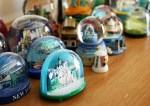 11344-Collectors_snowglobes_header
