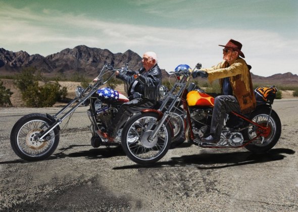 "Easy Rider": Walter Loeser (l.), 98, & Kurt Neuhaus, 90