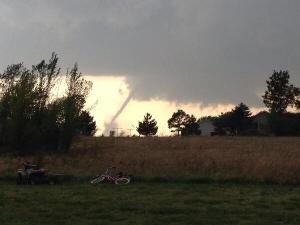 Tornado west of Joplin, MO, April 27, 2014