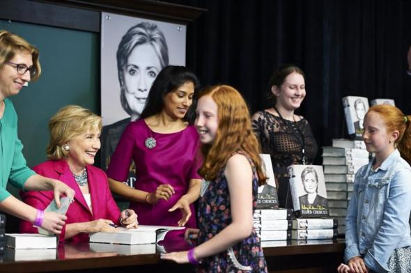 hillary-clinton-book-signing