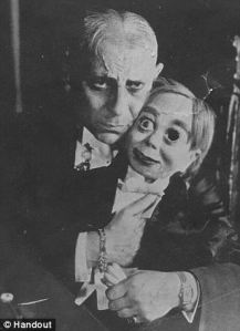 article-0-14864892000005DC-948_306x423