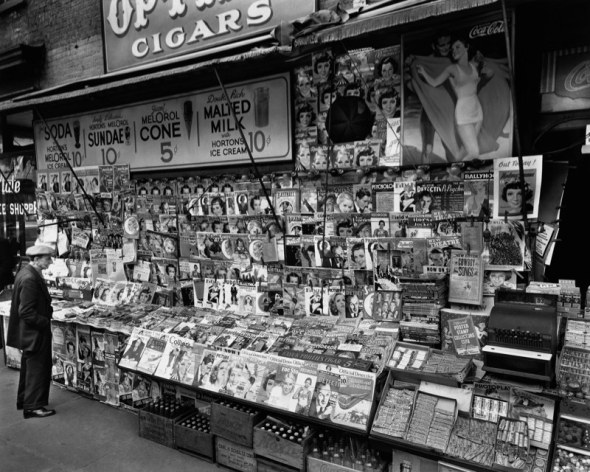 newsstand-32ndstreet-and-third-avenue-new-york-1935