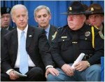 Joe-Biden-wandering-hand