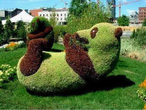 topiary-animals-171