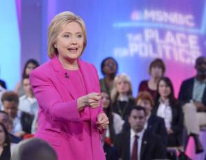 160218-town-hall-clinton-jsw-06_e71f323a96b91ca0cd235d2b6860bc43.nbcnews-ux-2880-1000