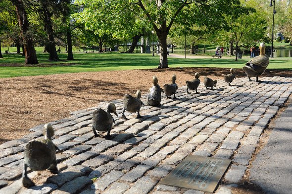 Make Way for Ducklings statues, Boston Public Garden