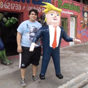 06-trump-pinata.w529.h529