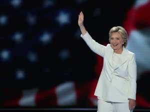 hillary-clinton-white-suit.w750.h560.2x