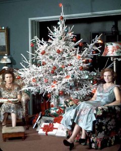 middle-aged-women-posing-next-to-christmas-trees-from-the-1950s-60s-36