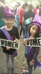 girls-at-nola-womens-march