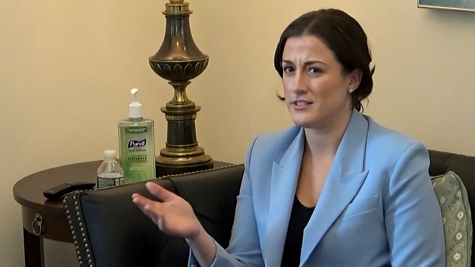 cassidy-hutchinson_hpMain_20220628-012908_16x9_1600