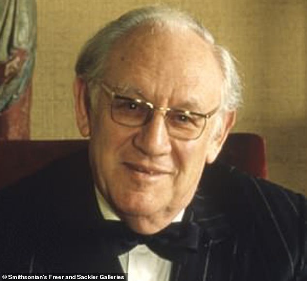 9145442-6644889-ARTHUR_SACKLER_1913_1987-m-125_1548799928403